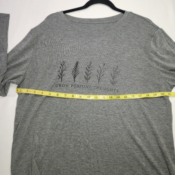 ☘️Gray Long Sleeve Tee with Grow Positive Toughts Message Size 2XL - Picture 7 of 7